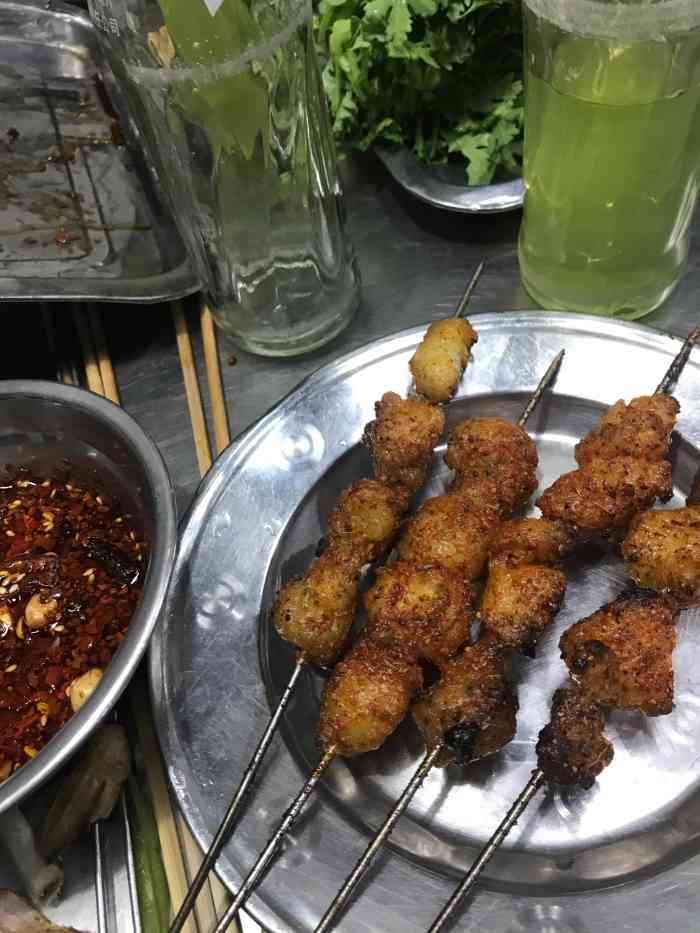 王胖子烧烤涮牛肚-"在塔西,不知道定位对不对,有好多王胖子,.