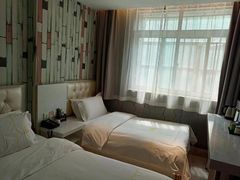 -德全心悦酒店(北京金台路地铁站店)