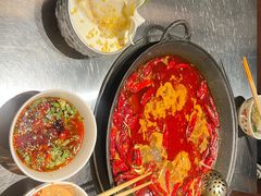 -朱光玉火锅馆·太原旗舰(钟楼街店)