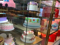 面包甜点陈列柜-爱维尔阳光蛋糕(汇金广场店)