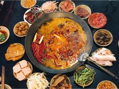 -星鸿社重庆老火锅(燃灯寺分店)