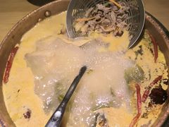 -洱火云南酸菜牛肉火锅(石景山当代商城店)