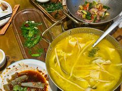 -隔壁老王·家常云南菜(花巷店)