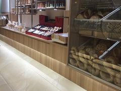 -顶东面包花园·生日蛋糕(世博店)