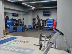 -超鹿运动(五四路恒力城店)