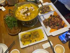 -隔壁老王·家常云南菜(花巷店)