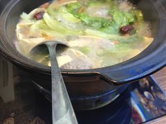 -陆记牛庄·碳锅龙虾烧烤(爱上花园店)