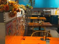 餐具摆设-柴窝堡22号辣子鸡·传承新疆菜