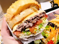 -The Habit Burger Grill 哈比特汉堡(爱琴海店)