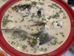 千岛湖鱼头汤-聚鑫阁江浙菜·非遗传承技艺(青村帝华园店)
