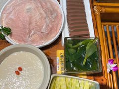 -东巴人鱼豆花火锅(幸福街店)