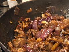 -胡须佬鸡煲四季火锅店(石厦西村直营店)