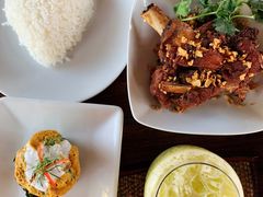 炸排骨-自然餐厅(Phuket)