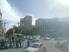 -艾提尕尔清真寺