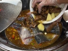 -屯老二农家铁锅炖·行业领军者(梅江店)
