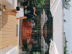 -UNI UNI(环亚凯瑟琳店)