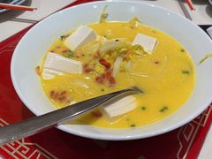 高压浓汤豆腐白菜-禄鼎记·排队俩小时都要吃的酸菜鱼(石牌桥店)