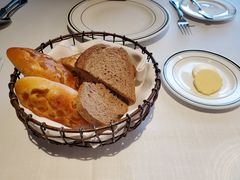 餐前包-Wolfgang’s Steakhouse 沃夫冈牛排馆(上海白玉兰广场店)