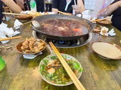 -黄潇洒老火锅(九眼桥宏济巷店)