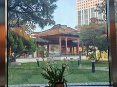 -亮马河饭店翠雅咖啡厅