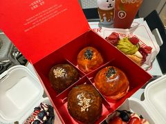 -HOT CRUSH趁热集合·现烤面包(环球港店)