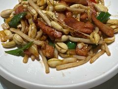 -年辉渔村·非遗传承餐厅(新丰江店)