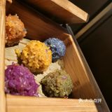 蛋黄味的彩色糯米球