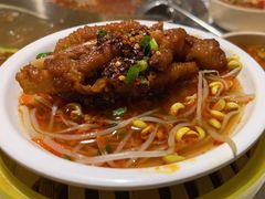 -老房老舍重庆火锅(假日城市店)