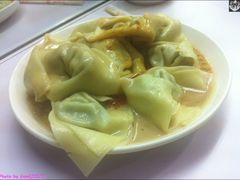 荠菜肉馄饨-潘国仙耳光馄饨(黄家阙路店)