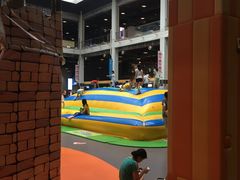 -蒙特利亲子乐园