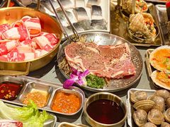 -围炉肉舍•炭烤活鳗•丹东海鲜烤肉(步行街店)