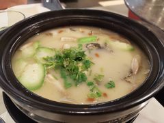 浓汤桂鱼配脆米-港丽餐厅(高德置地店)