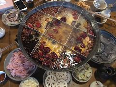 -白乐天毛肚火锅馆(南滨路店)