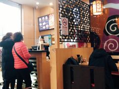 大堂-小杨生煎(金山百联购物中心3楼店)