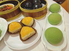 蜜汁叉烧酥-香港龙凤楼(陆家嘴中心店)