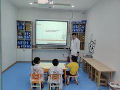 -科晓兔外教英文·数学思维·乐高编程·科学实验(怡山校区)