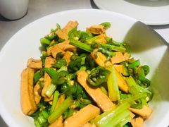 -费大厨辣椒炒肉(黄兴中心广场店)