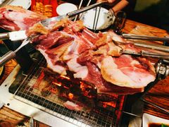 烤羊腿-柿子树炭烤羊腿(金台路店)