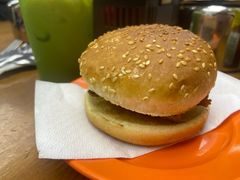 豬扒包-兰芳园(中环老店)