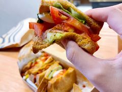 -星巴克(浦东机场T2到达店)