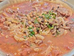 -张翻越·川渝冒菜·武汉黑鸭煲(城北万象城店)