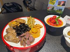 -万重锦·人文川菜馆(骡马市店)