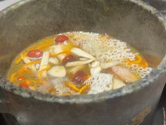 -芸山季·云南山珍菌火锅(人民广场来福士店)