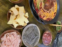 -黄潇洒老火锅(九眼桥宏济巷店)