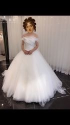 点击看大图 -拉瑞娜LaReine婚纱礼服高级定制