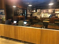-Wagas沃歌斯(百盛优客店)