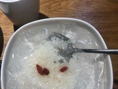 酒酿冰粉-三猫黑鱼花(南大店)