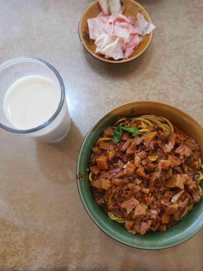 尹荞面-"他家的面勺子特别好吃,笋子和肉非常香,鸭."-大众点评移动版