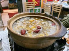 招牌花雕醉鸡煲-威皇广福和小海鲜(安远路店)