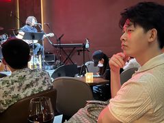 -TZ House音乐现场(来福士中心店)